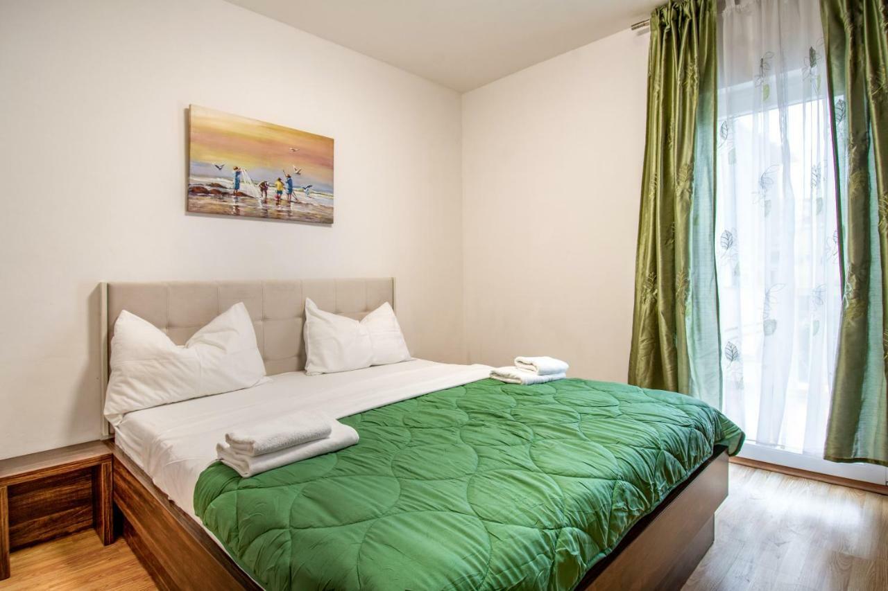 Apartments Mijo Dugi Rat Luaran gambar