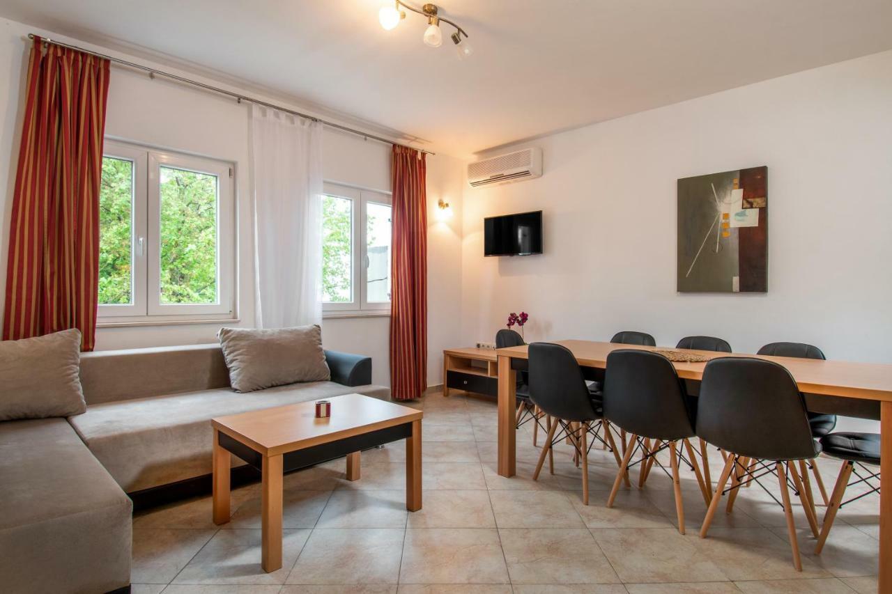 Apartments Mijo Dugi Rat Luaran gambar