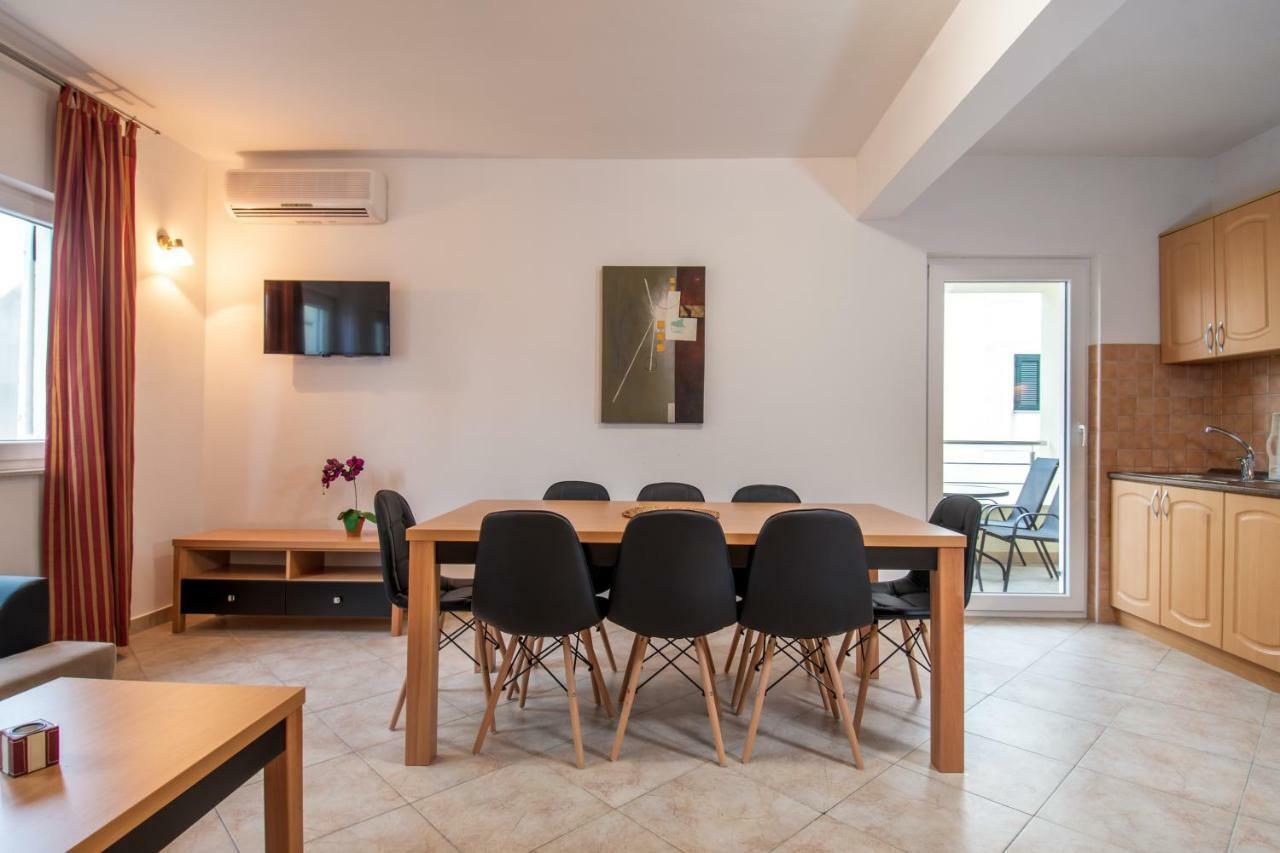 Apartments Mijo Dugi Rat Luaran gambar
