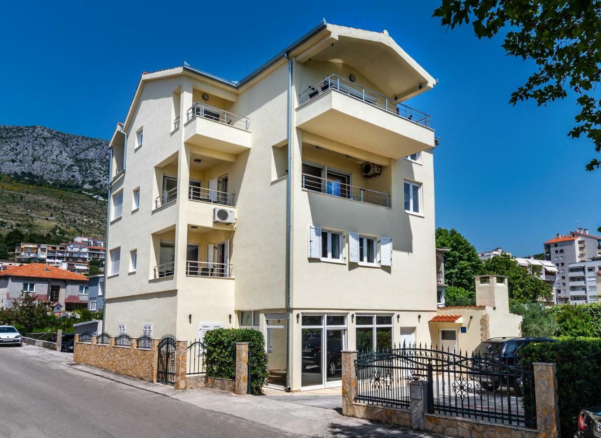 Apartments Mijo Dugi Rat Luaran gambar